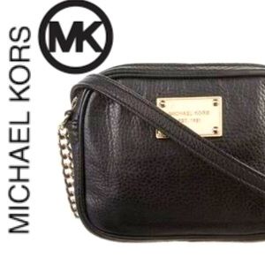 Cute Michael Kors small leather crossbody bag